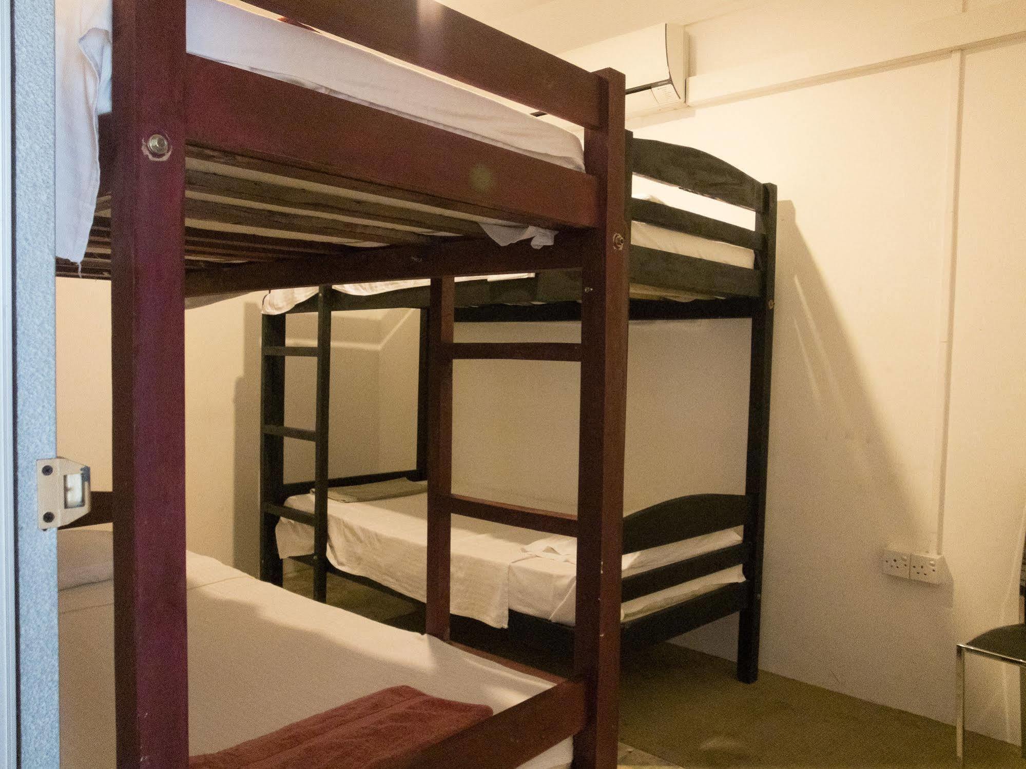 Backpack Lanka Hostel Коломбо Екстериор снимка