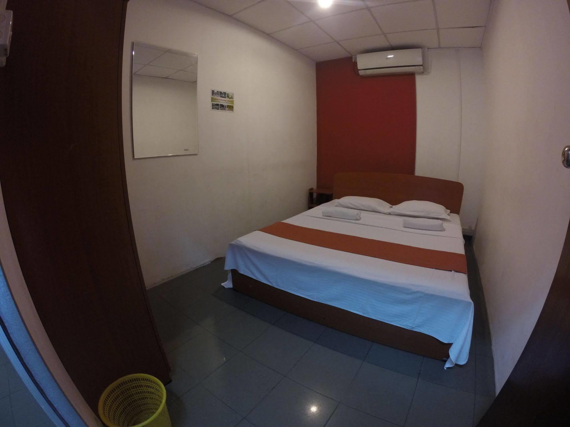 Backpack Lanka Hostel Коломбо Екстериор снимка