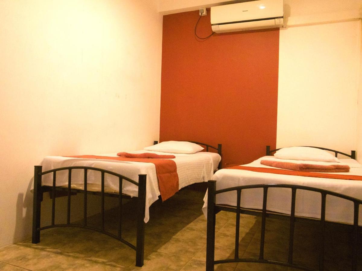 Backpack Lanka Hostel Коломбо Екстериор снимка
